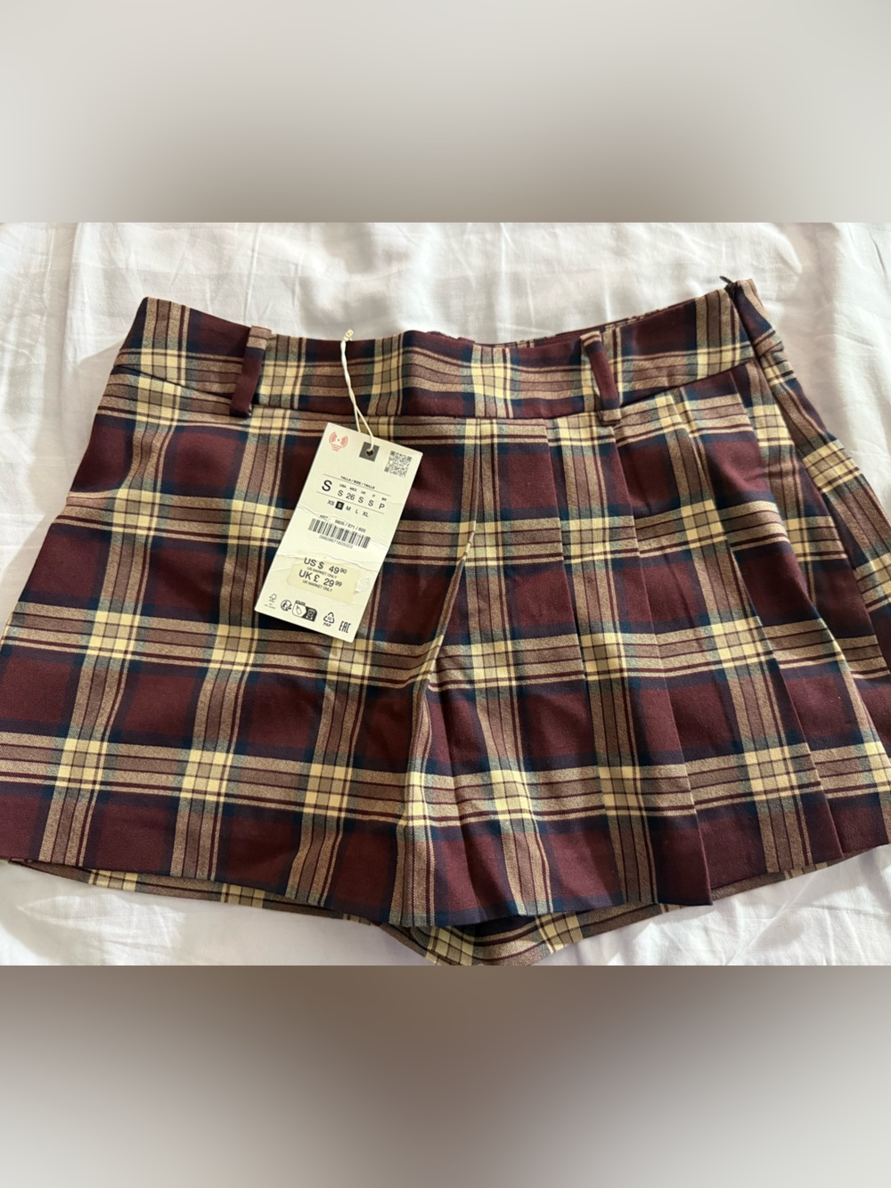 Zara Plaid Shorts in Burgundy, Cream, Navy